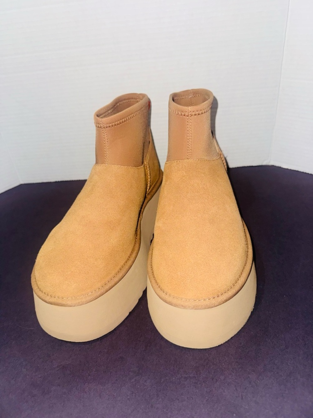 UGG Classic Mini Dipper size 9 women’s BNWT